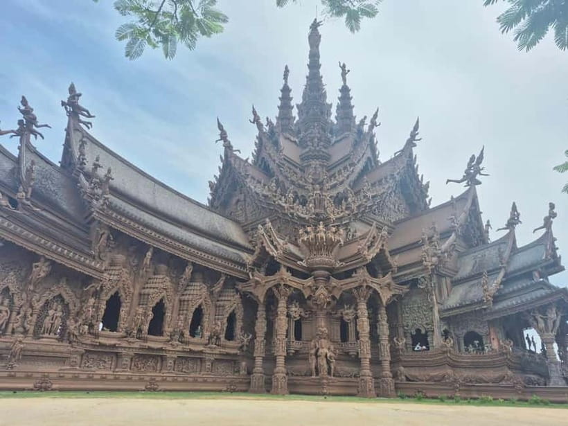 Bangkok: Pattaya Truth Sanctuary Guided Tour & Coral Island - The return journey and the real cost of the day
