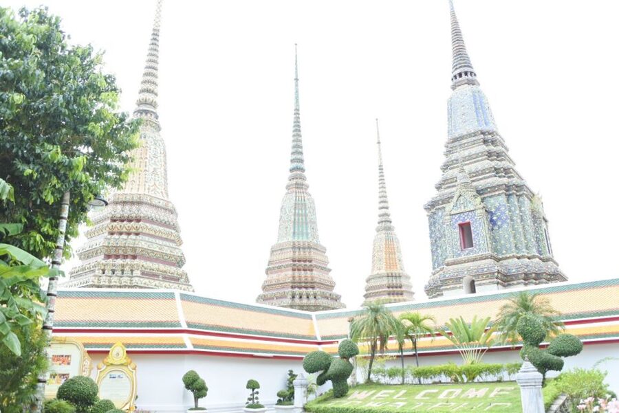 Bangkok: Private Thonburi Longtail Boat Tour & Wat Pho Visit - Hotel Pickup Makes a Four-Hour Tour Easier