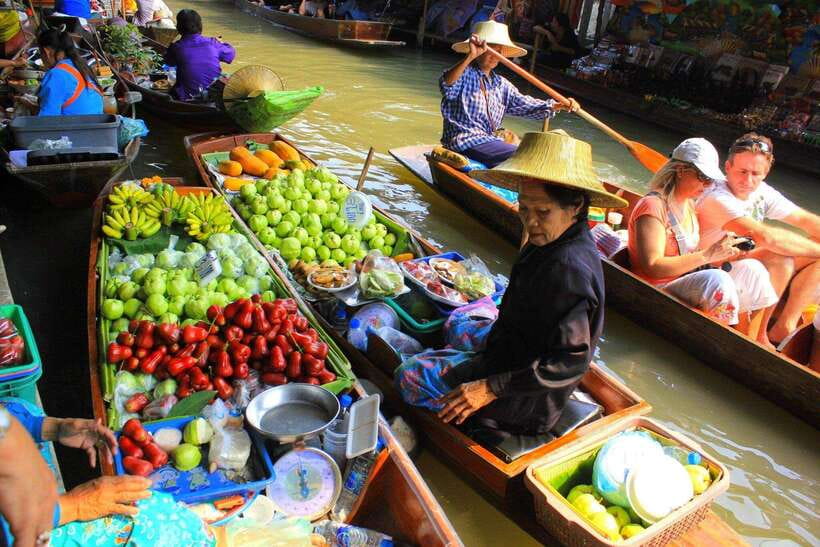Bangkok: Railway and Floating Market Tour with Dragon Temple - What the $16 price really includes