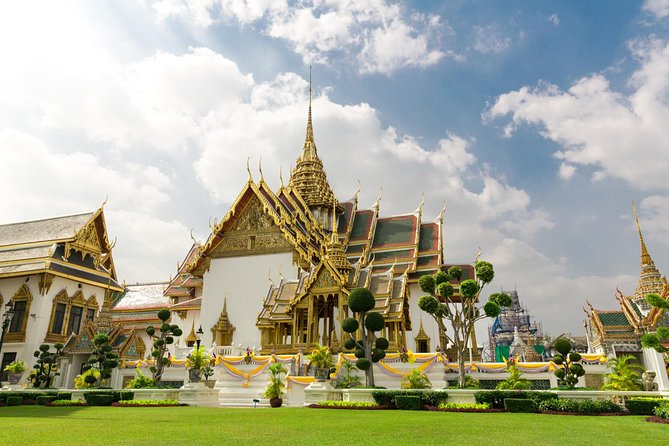 Bangkok Reclining Buddha (Wat Pho) Entrance Ticket - Timing, clothing, and a sensible day plan