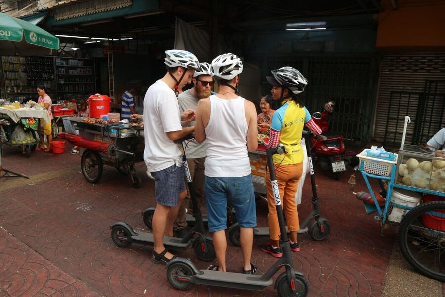 Bangkok: Riverside E-Scooter Adventure with StreetFood Snack - Chinatown street food and the Chinese influence