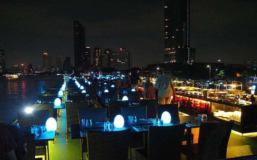 Bangkok: Royal Princess River Dinner Cruise with Live Music - How the $41 price holds up