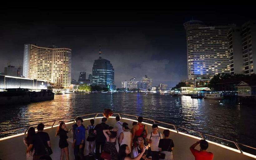Bangkok: Royal Princess River Dinner Cruise with Live Music - Practical tips that make the evening better