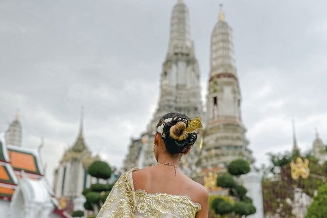 Bangkok's Best: City Highlights & Floating Market Private Tour - A quiet pause at Kuan Yim Shrine