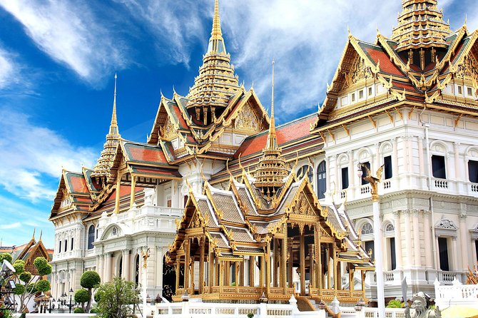 Bangkok's Grand Palace Complex and Wat Phra Kaew Tour - Pickup, timing, and group size