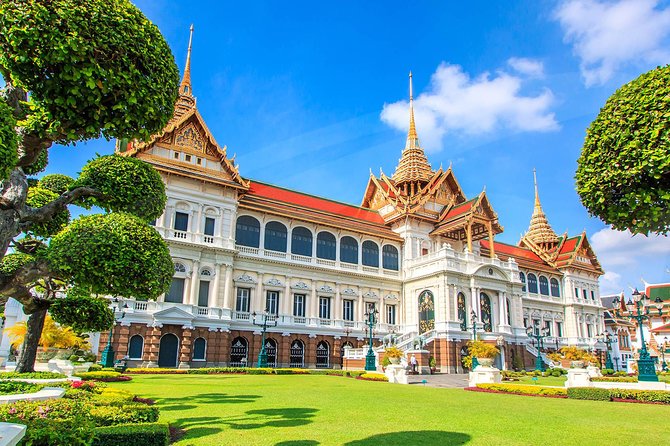 Bangkok's Grand Palace Complex and Wat Phra Kaew Tour - The guide can make or break the visit