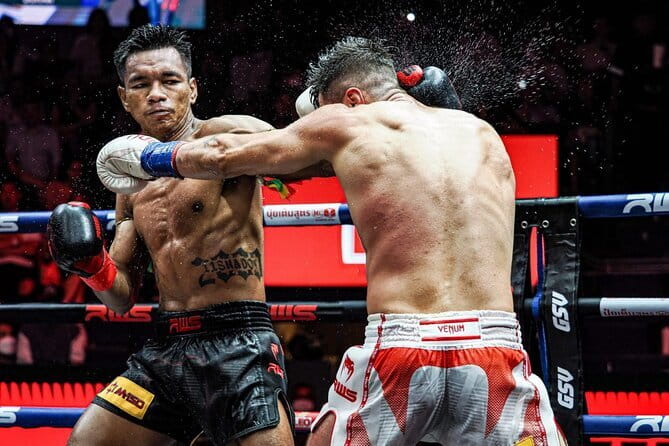 Bangkok's Top Muay Thai Ticket at Rajadamnern Stadium - The First Look at the Stadium
