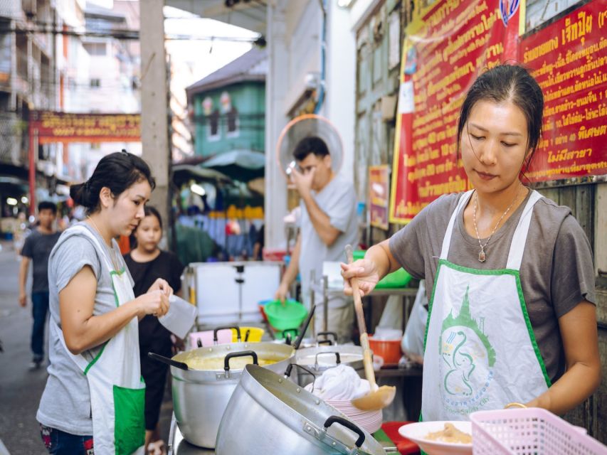 Bangkok: Talad Noi Hidden Gems & Street Food Adventure - Street art, cafés, and the slower side of the route