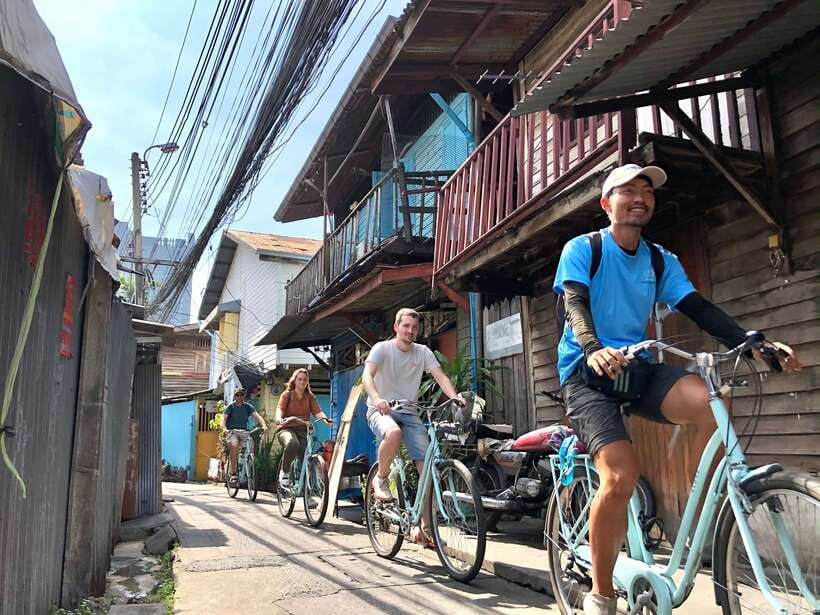 Bangkok: Temples, Canals & Local Life Bike Tour - Why this three-hour ride is worth your morning