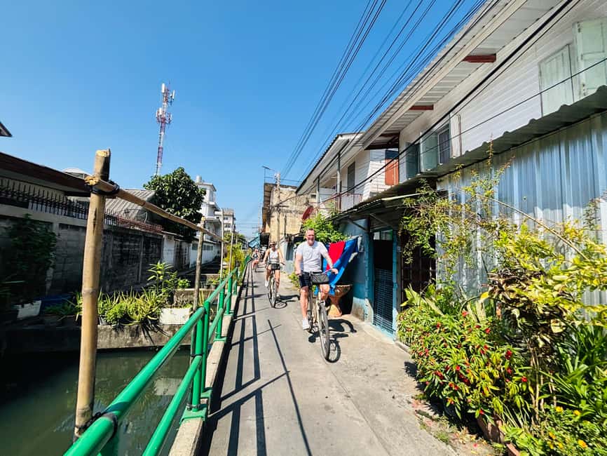 Bangkok: Temples, Canals & Local Life Bike Tour - What the cycling feels like in real conditions
