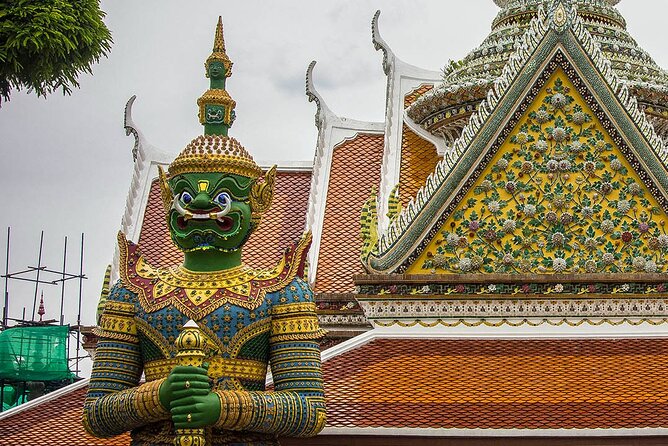 Bangkok Temples Tour - Wat Suthat and the Golden Mount wording