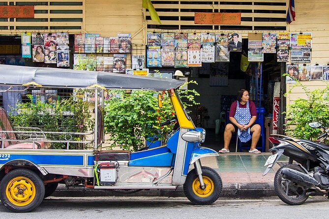 Bangkok Temples Tour - Dress rules are serious here