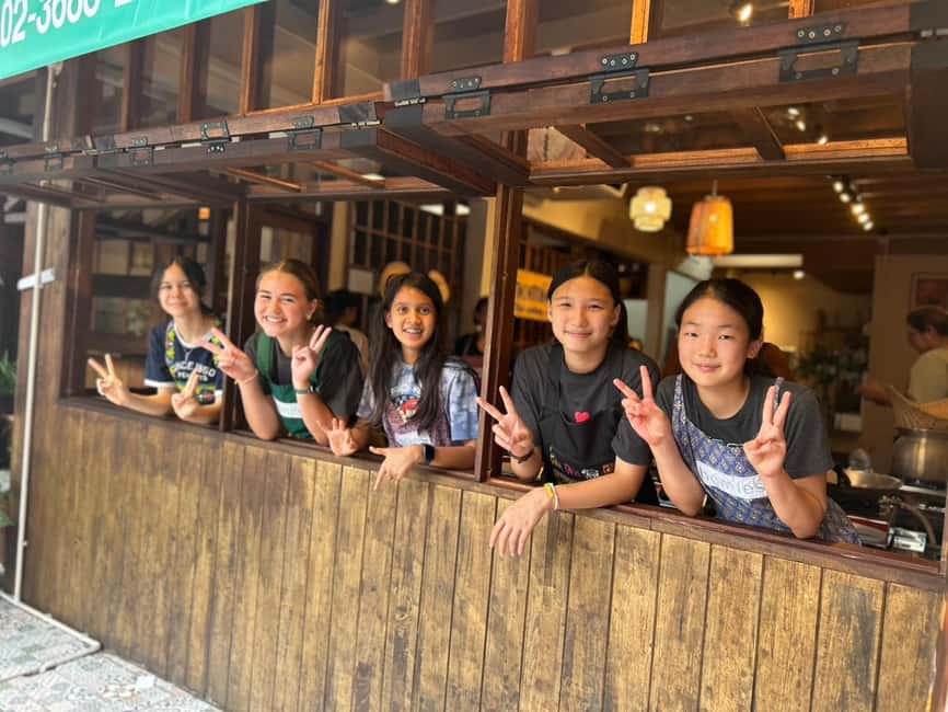 Bangkok: Thai Cooking Class With 4 Dishes & Thai Drink - Dietary needs and participation rules