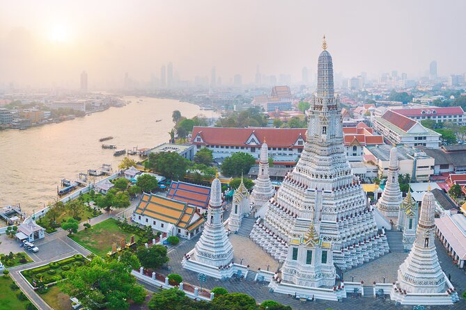 Bangkok: The Grand Palace, Wat Pho, and Wat Arun Walking Tour - Who should book this walking tour?