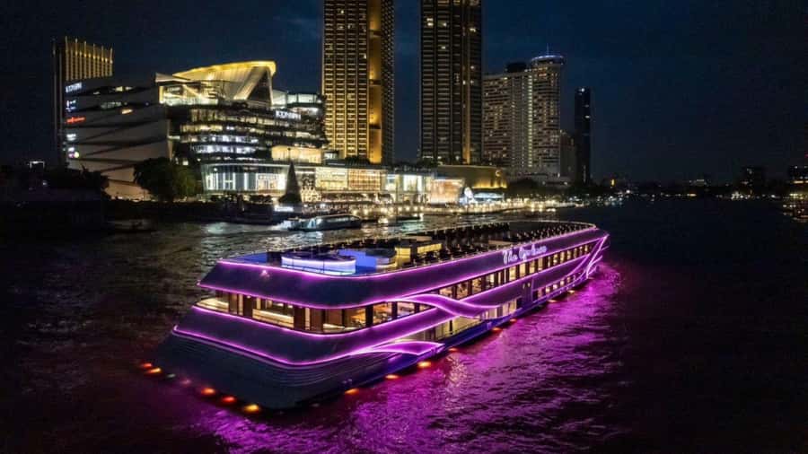 Bangkok: The Opulence Buffet Dinner Cruise with Live Band - The buffet: a broad, practical dinner