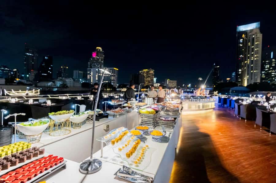 Bangkok: The Opulence Buffet Dinner Cruise with Live Band - River City, Mandarin Oriental, and Asiatique