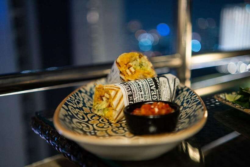 Bangkok: ThreeSixty Rooftop Bar at Millennium Hilton - Booking and timing tips that save frustration