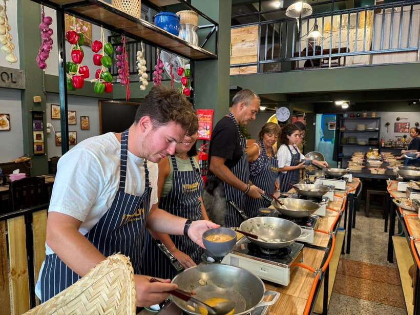 Bangkok: Tingly Thai Cooking School Half-Day Cooking Class - Who will enjoy this class most?