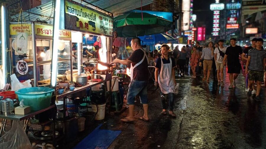 Bangkok: Travstore Original Bangkok Discovery Tour - Pak Khlong Talat, Bangkok’s flower market