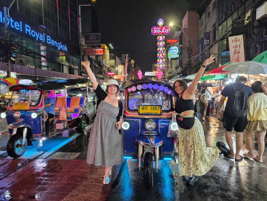 Bangkok: Tuk Tuk Adventure Chinatown Michelin Food & Temples - Why this tour works well after sunset