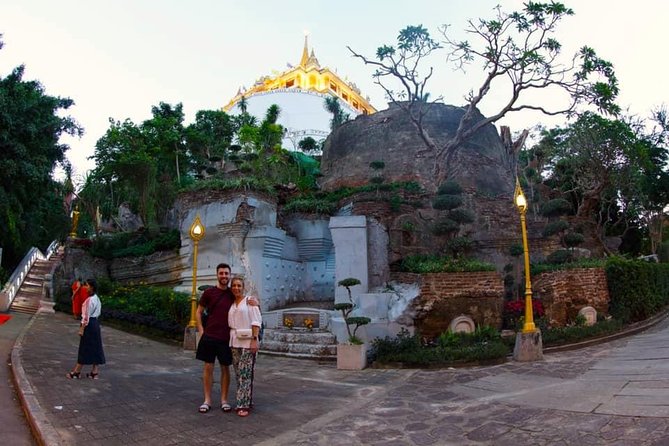 Bangkok Tuk Tuk Tour - Hotel-pickup & Dinner - Kuan Yim Shrine and Chinatown’s Chinese Quarter