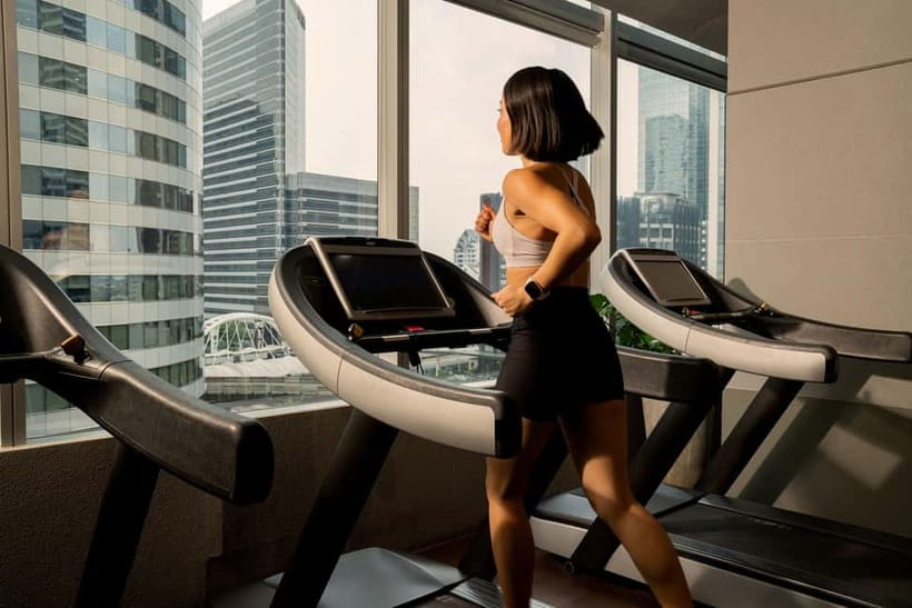 Bangkok: W Hotel Pool & Gym Experience - Key points at a glance