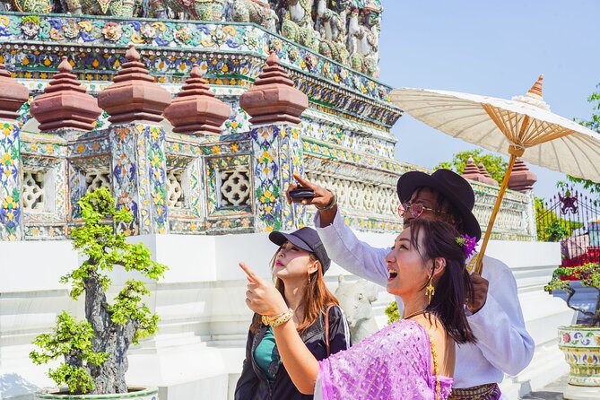 Bangkok Wat Pho and Flower Market Historical Walking Tour - Exploring Wat Pho and the Reclining Buddha