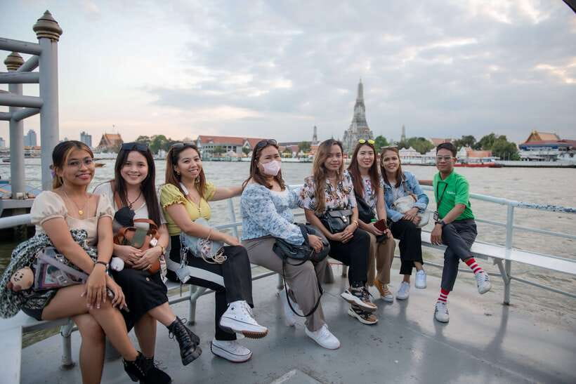 Bangkok: Wat Pho and Wat Arun Guided Walking Tour - How much value do you get for $17?