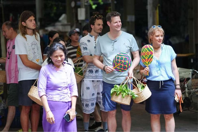 Bangkok: White Lotus Thai Cooking Class with Market Tour - Key details that make this class worthwhile