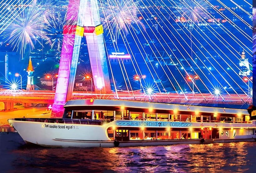 Bangkok: White Orchid Chao Phraya Dinner Cruise free Beer - Boarding, seating, and the best deck