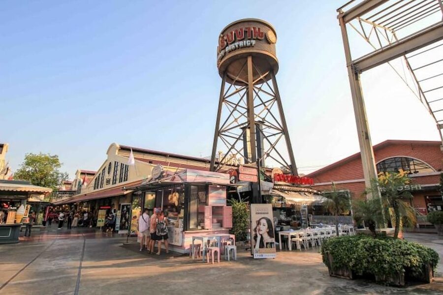 Bangkok with a Private Car and Driver Customizable Tours - What is included, and what you pay separately