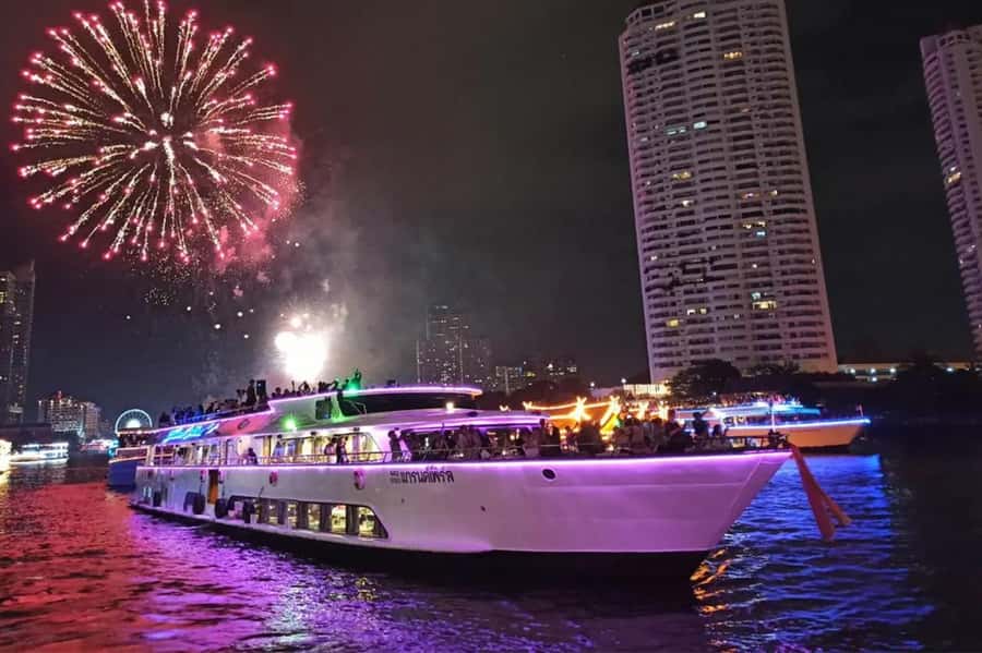 Bangkok: Wonderful Pearl Dinner Cruise and Live Performance - What the Wonderful Pearl Cruise is really like