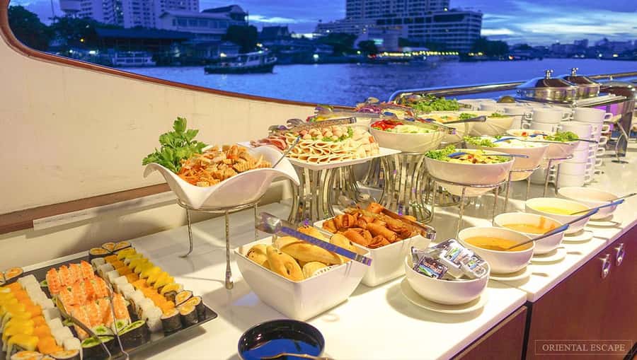 Bangkok: Wonderful Pearl Dinner Cruise and Live Performance - The Chao Phraya route, from Wat Arun to ICONSIAM
