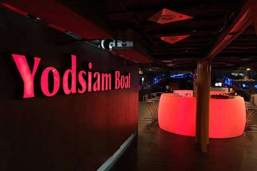 Bangkok: Yodsiam Sightseeing Cruise Snacks & Unlimited Beer - Should you book the Yodsiam Club Boat?