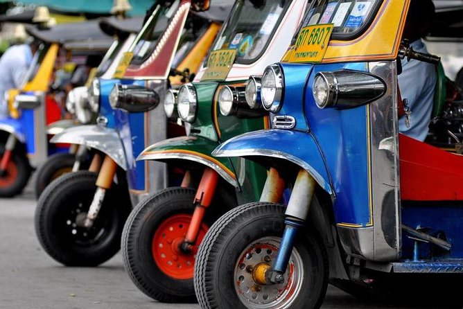 Best of Bangkok - Tuk tuk streets and the climb to Wat Saket