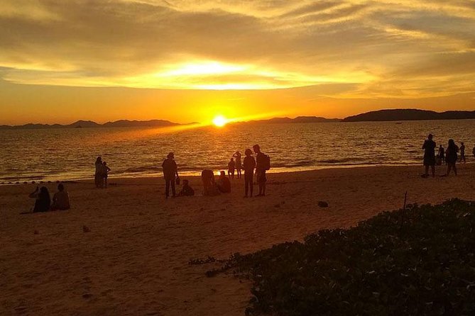 Bio Luminescent Swimming From Krabi - Sunset dinner is pleasant, but the barbecue promise needs caution