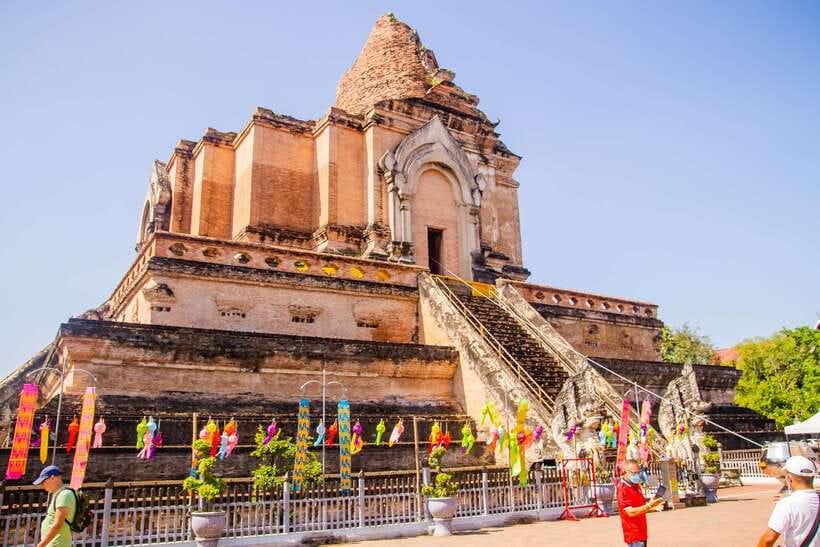 Chiang Mai: 3 Hour Old City and Temples Guided Walking Tour - Who should book this Chiang Mai temple tour?