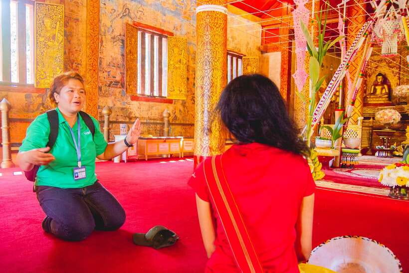 Chiang Mai: 3 Hour Old City and Temples Guided Walking Tour - Wat Phra Singh closes the route in grand style
