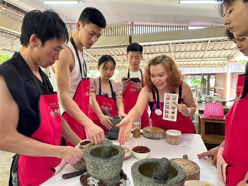 Chiang Mai: Asia Scenic Thai Cooking School - Starting with Chiang Mai’s local market