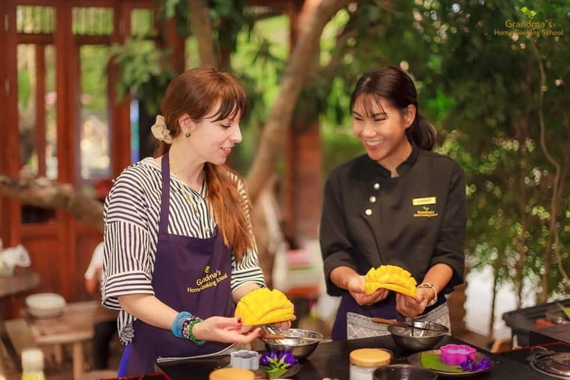 Chiang Mai: Authentic Cooking Class with Market & Farm Visit - The local market: Thai ingredients in their natural setting