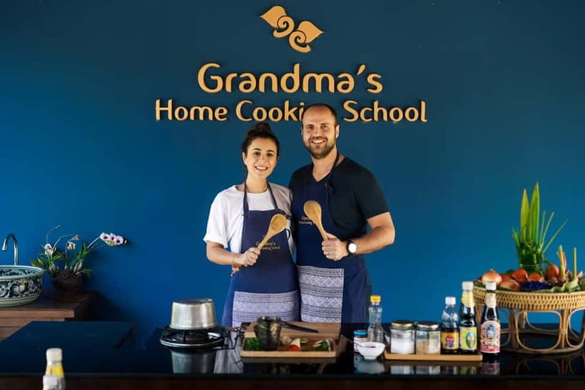 Chiang Mai: Authentic Cooking Class with Market & Farm Visit - The full-day option and traditional coconut milk