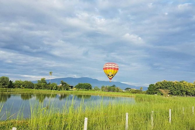 Chiang Mai Balloon Adventure: Classic Basket Balloon Ride - Watching the balloon prepare for takeoff