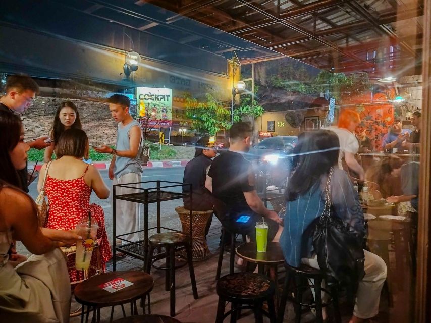 Chiang Mai: Chiang Mai Bar Hopping Guided Night Tour - Responsible touring and practical limits