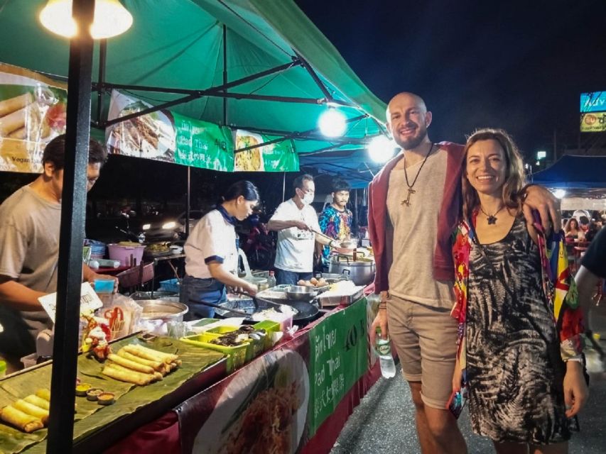 Chiang Mai: Chiang Mai Bar Hopping Guided Night Tour - Guides, group mood, and flexibility