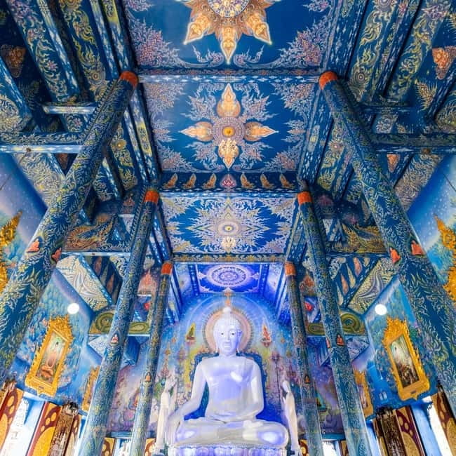Chiang Mai: Chiang Rai Famous Temples & Hot Springs Day Trip - What this Chiang Rai day trip is really selling