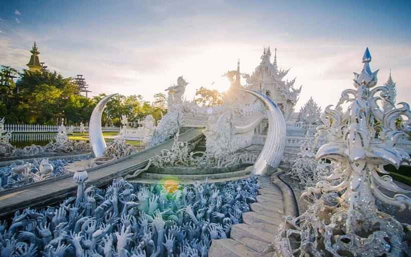 Chiang Mai: Chiang Rai Temples, Golden Triangle & Boat Tour - The 7:00 a.m. pickup and long road north