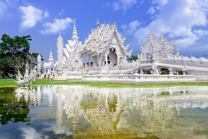Chiang Mai-Chiang Rai:White-Black-Blue Temple-Golden Triangle-Keren-Boat Trip - Mae Khachan Hot Spring: a useful first break