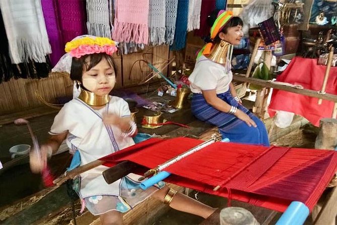Chiang Mai-Chiang Rai: White Temple-Black Museum-Blue Temple - Lunch, guide quality, and the human side of the tour