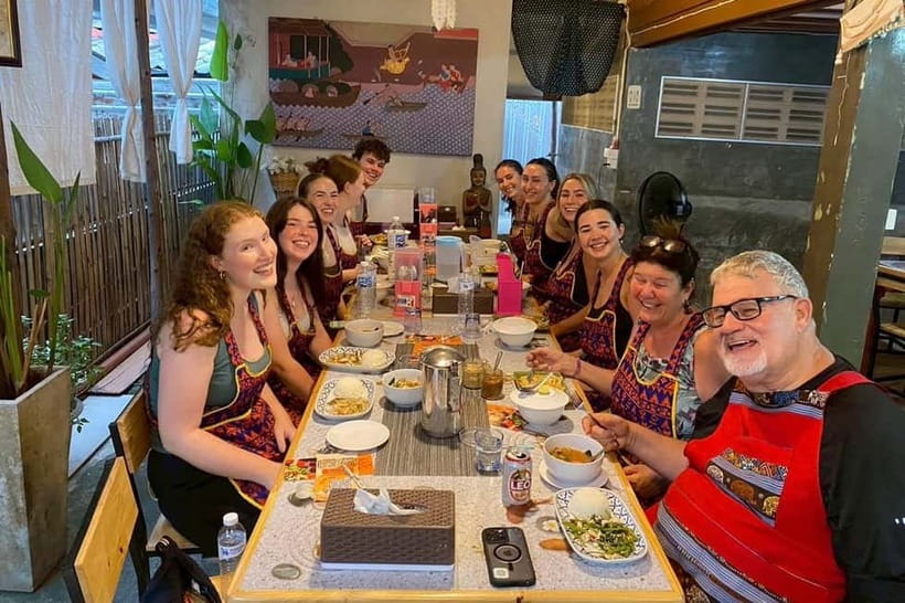 Chiang Mai: Cooking Class with Market and Pickup - Choosing your Thai menu instead of copying one fixed meal