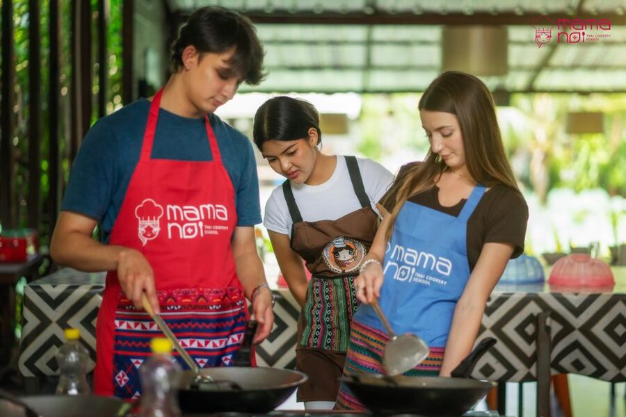 Chiang Mai: Cooking Class with Organic Farm at Mama Noi - Key points at a glance